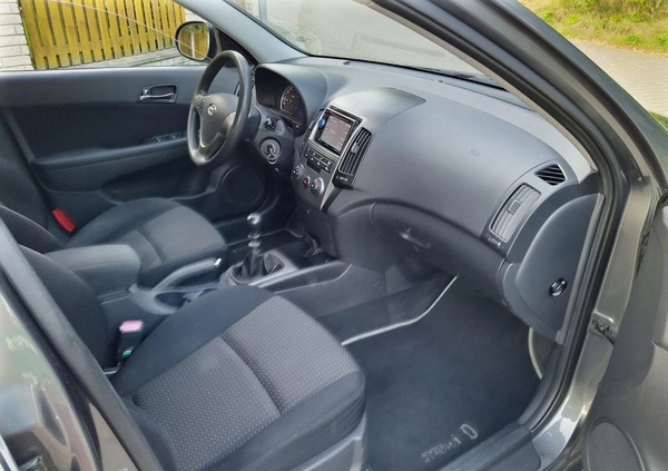 Hyundai I30 cena 17200 przebieg: 178000, rok produkcji 2008 z Wrocław małe 172